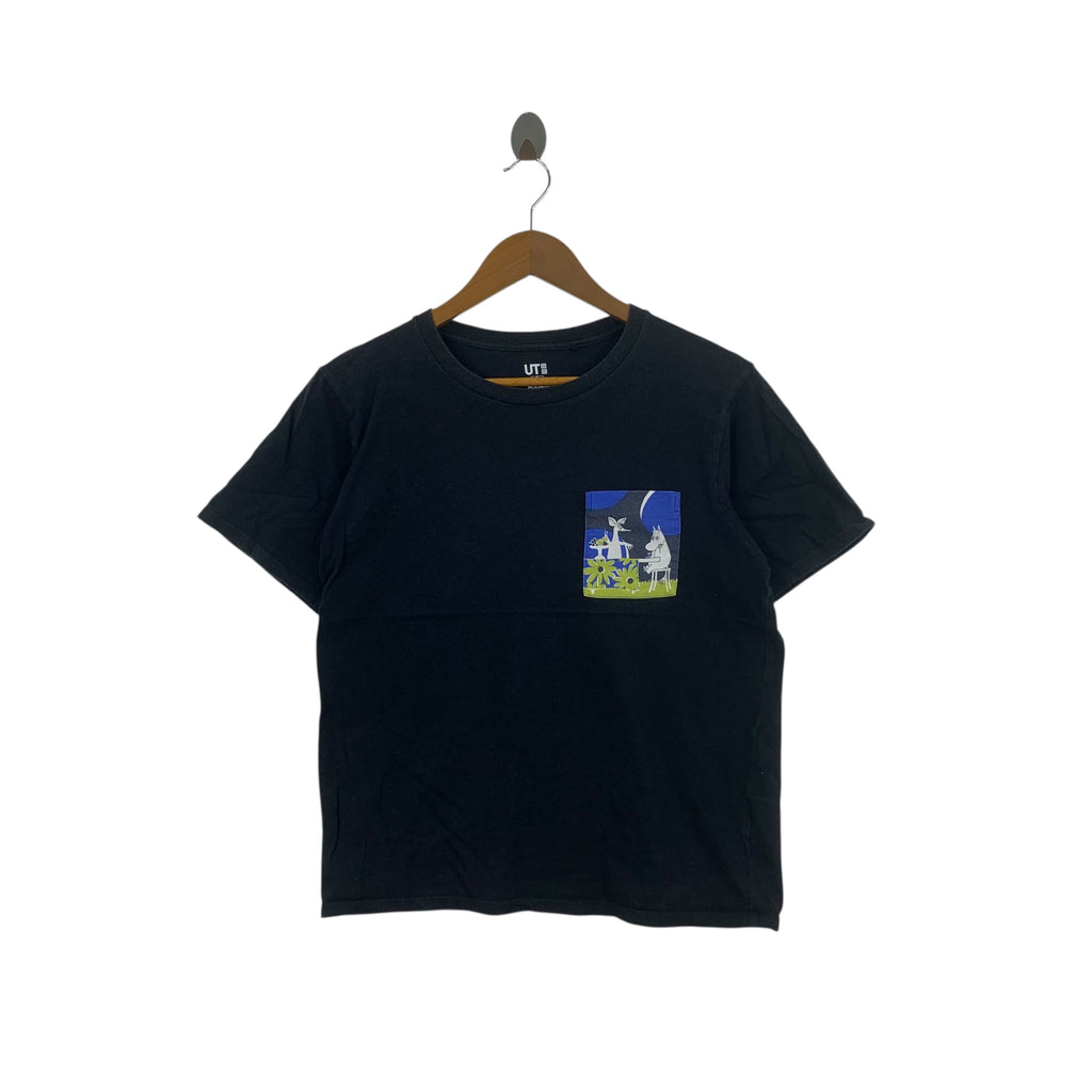 UNIQLO x MOOMIN CHARACTERS Snufkin Pocket Tee Shirt Top Cartoon