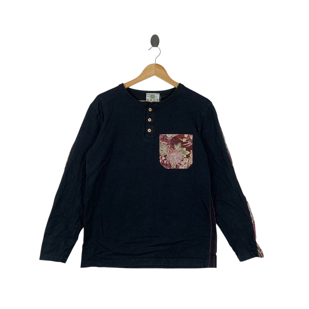 Vintage JAPAN TRADITIONAL INFINITY Embossed Logo Tee Shirt Top Bird Of Paradise