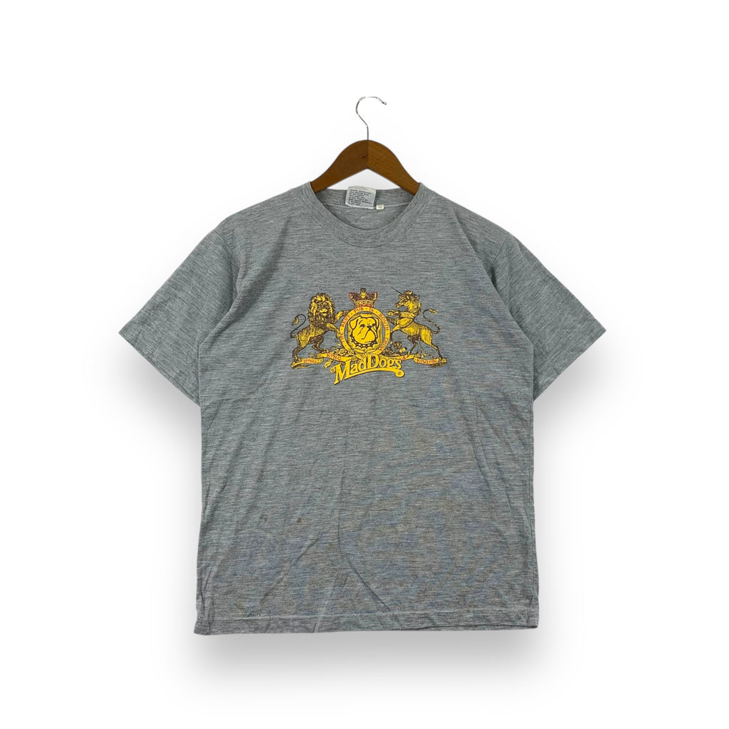 Vintage MAD DOGS PUB Hong Kong Kowloon Souvenir Tee Shirt Crest Graphic Bulldog Logo