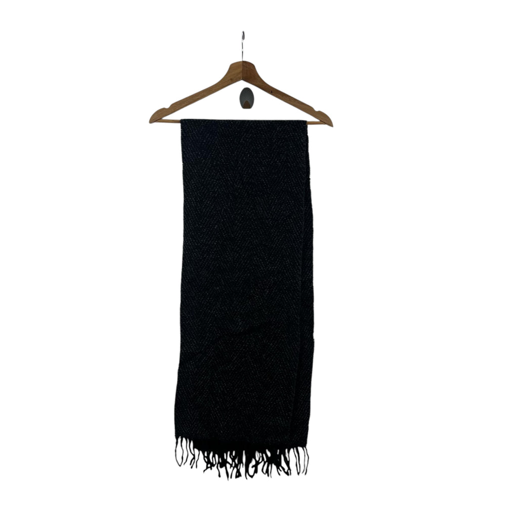 Vintage NOVELTIES PARIS HERRINGBONE Muffler Scarf Shawl Fringes