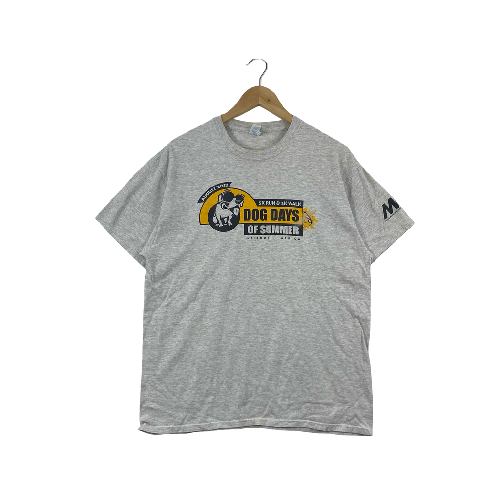 Vintage 2017 DOG DAYS of Summer 5K Run & 3K Walk Graphic Tee Shirt Sport & Company Event