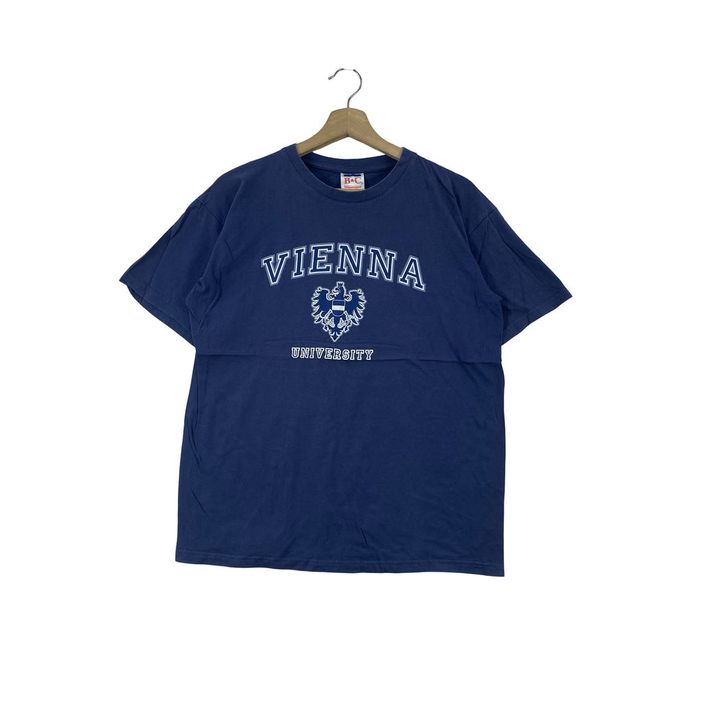 Vintage VIENNA UNIVERSITY Graphic Print Crewneck Tee Shirt Austria College University Streetwear Casual