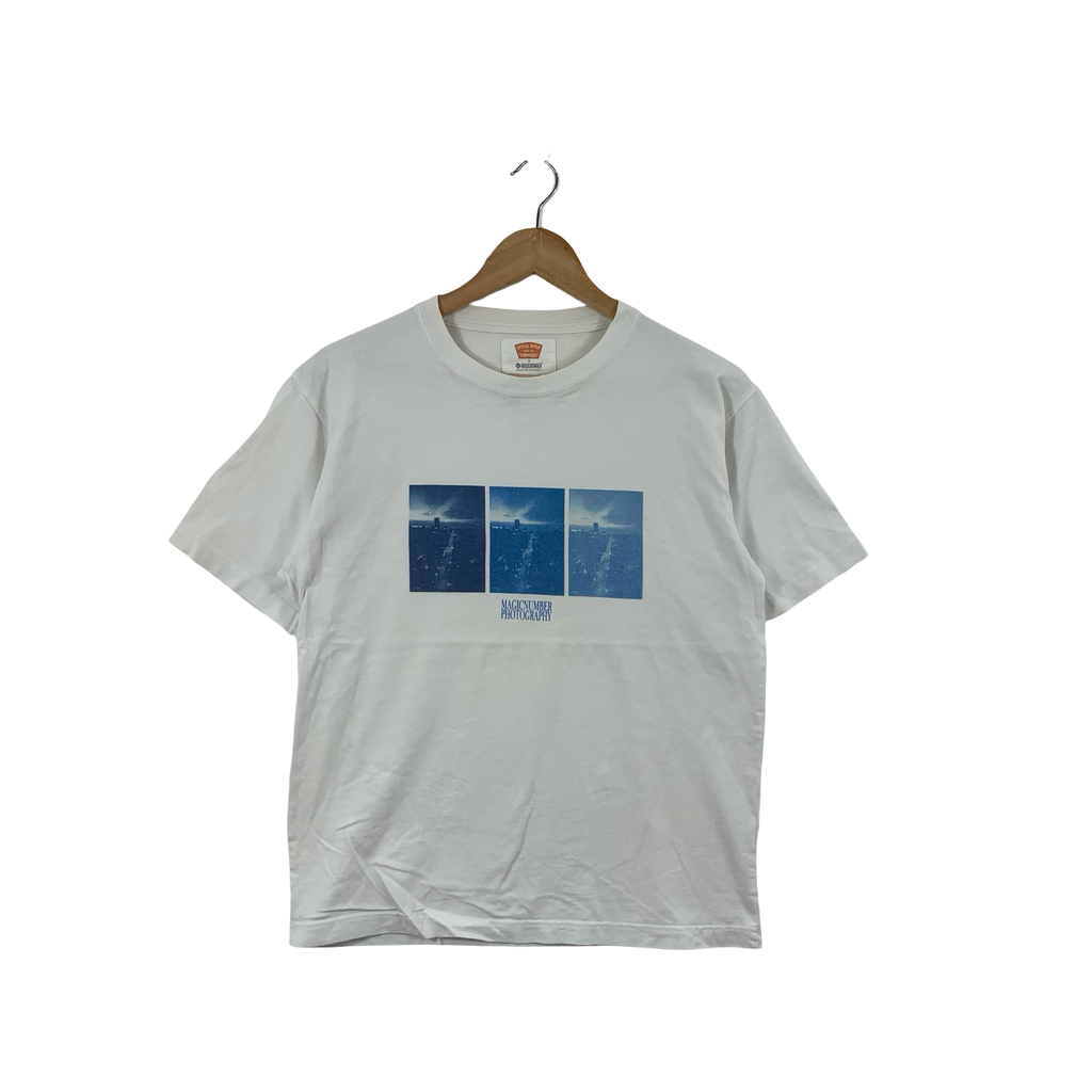 SONNY LABEL x MAGIC NUMBER Ryu Nakamura Magic Number Photography Tee Shirt Top