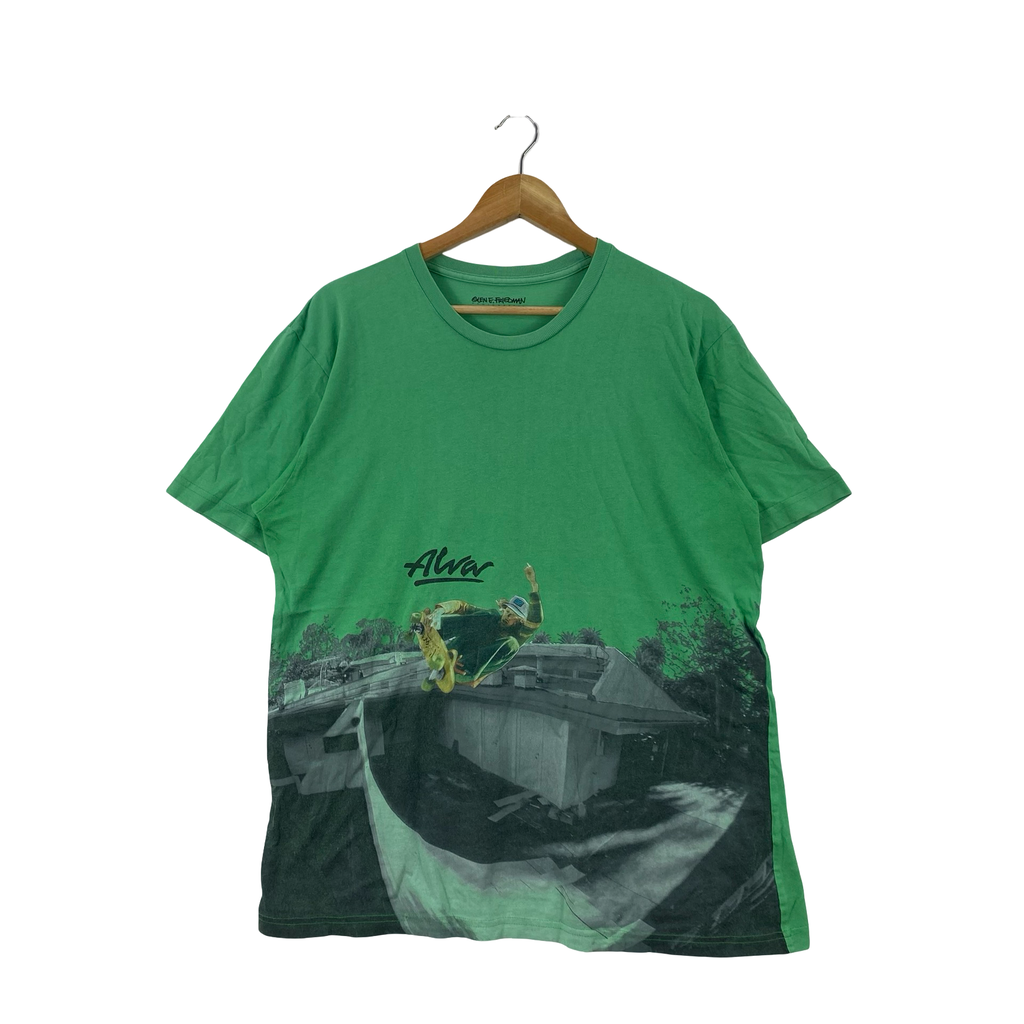 Vintage ALVAR SKATEBOARD Graphic Skate Park Print Tee Streetwear Skater Style