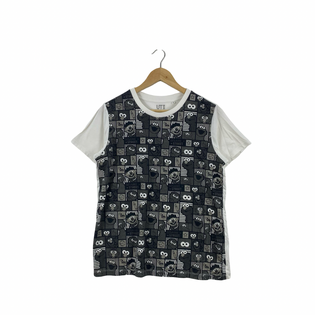 Vintage UNIQLO UT Sesame Street All Over Print Graphic Tee Shirt Patchwork Cartoon Character Casual Streetwear
