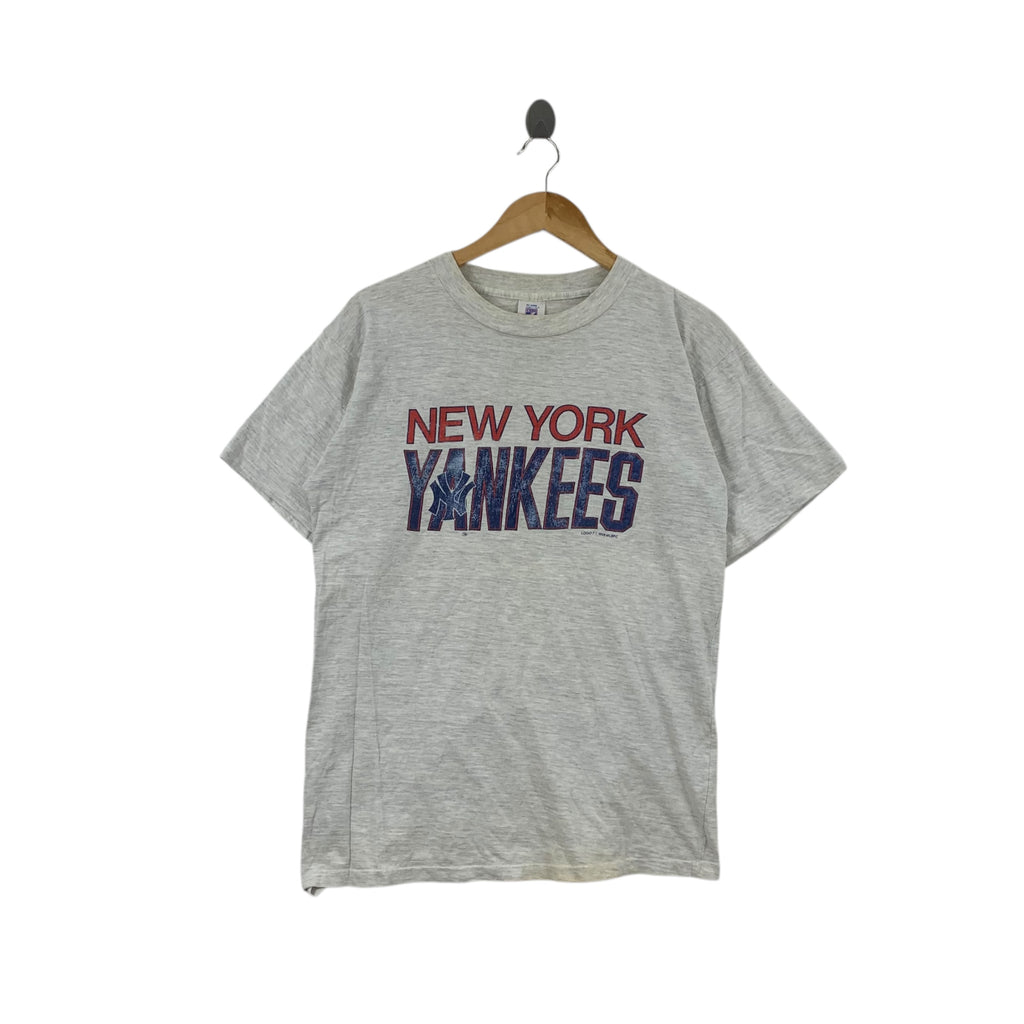 Vintage 1988 MLB NEW YORK YANKEES Distress Tee Shirt Top Major League Baseball