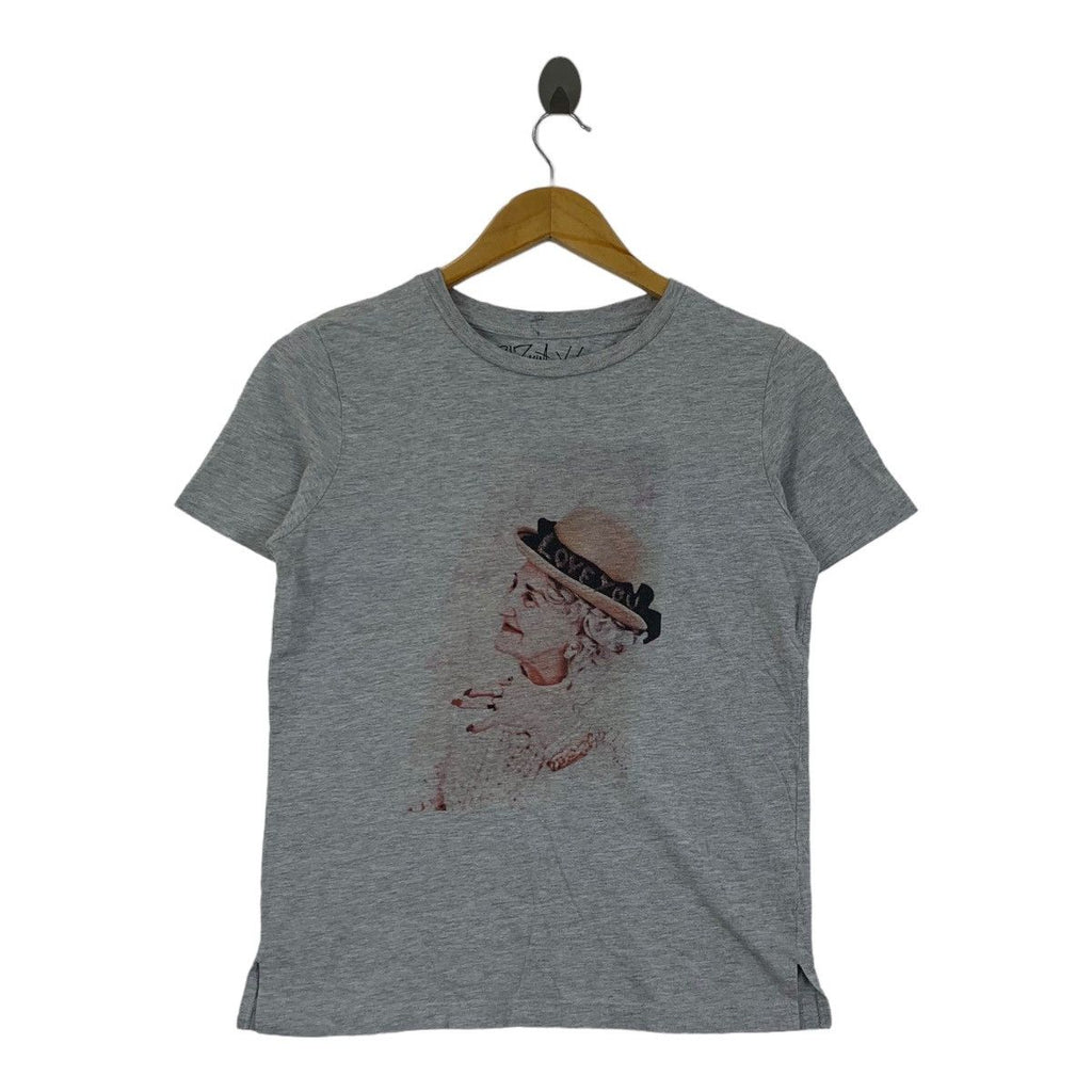 PHOTOFOLIO GU x 217 NINA Collaboration Tee Shirt Top Life Is Beautiful