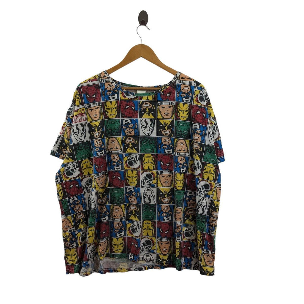 Vintage MARVEL COMICS AOP Over Print Superhero Tee Shirt Baggy Oversized Hulk Captain America