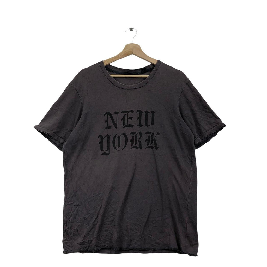 Vtg DKNY DONNA KARAN New York Old English Text Tee Shirt Distress Hard Cotton