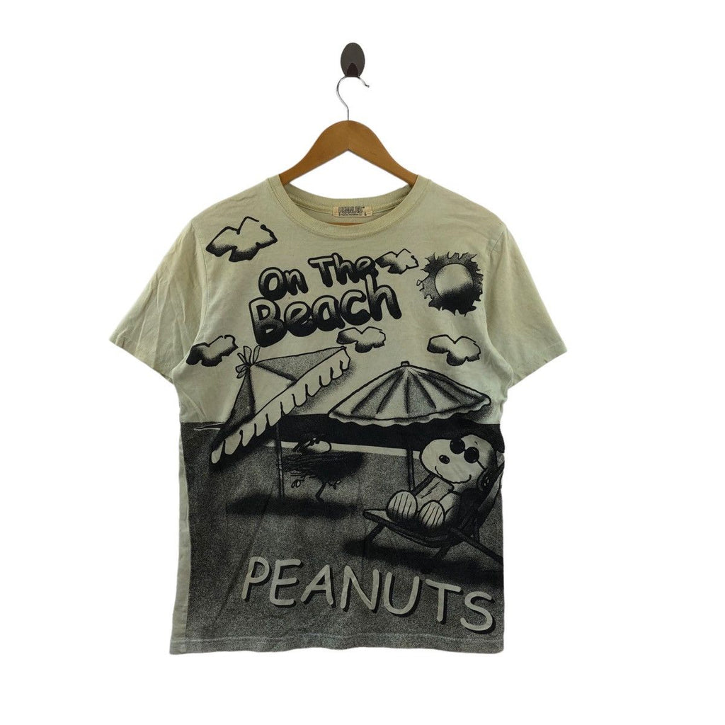 PEANUTS SNOOPY CARTOON On The Beach Tee Shirt Worldwide Comic Strip